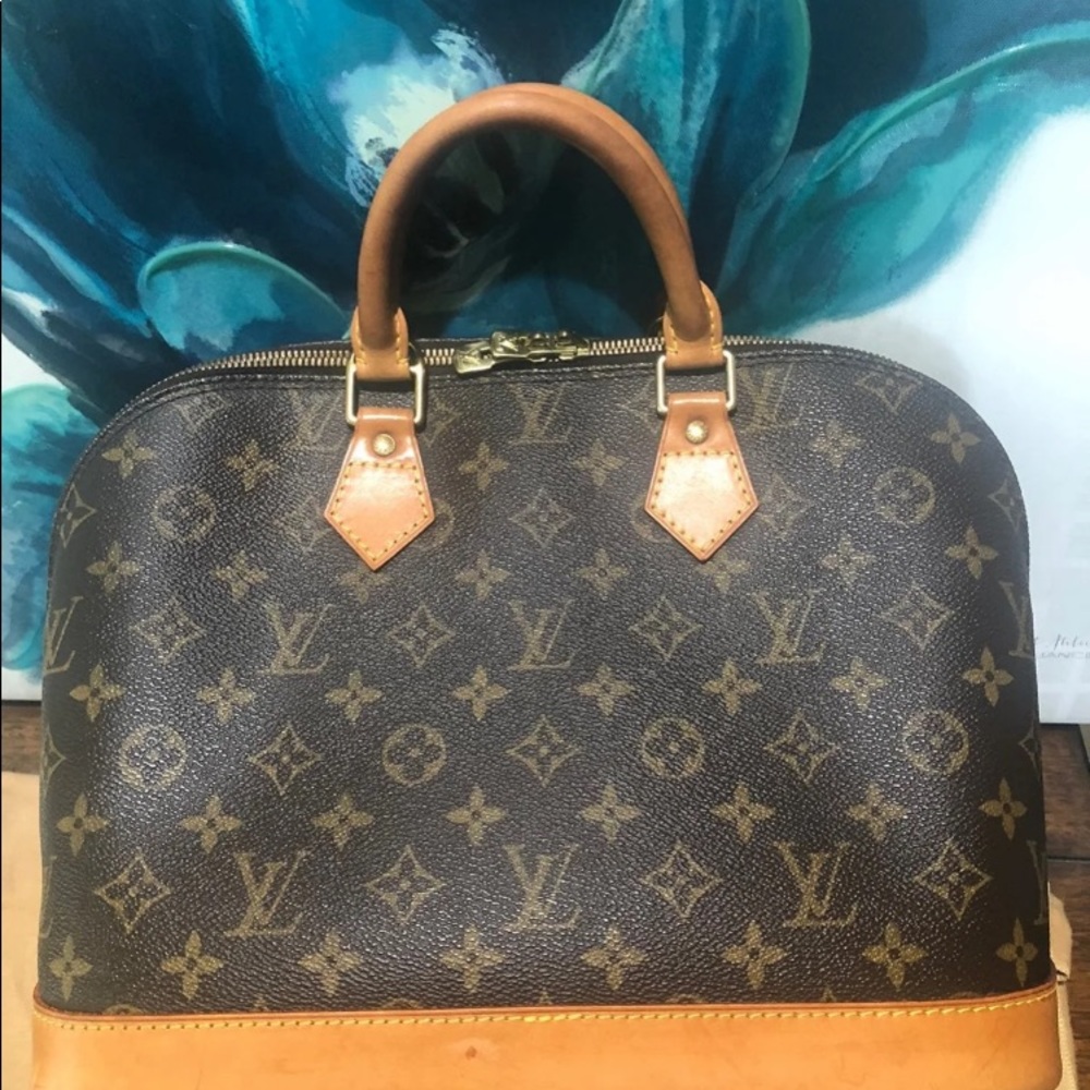FLASH SALE! 🌾Louis Vuitton Alma PM Bag